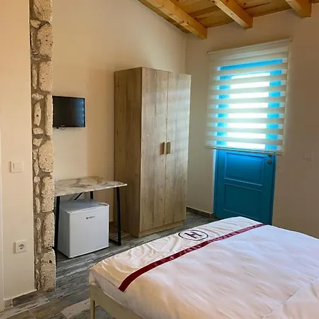 Hera Alacati Çeşme